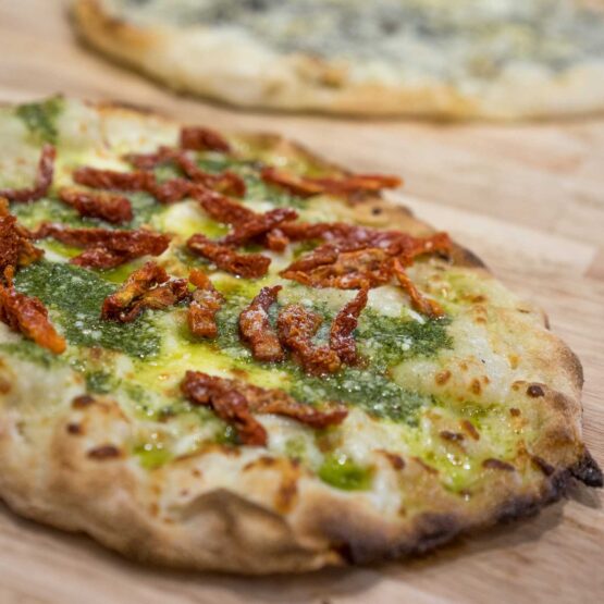 pinsa pesto roman pizza