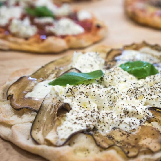 pinsa burrata roman pizza