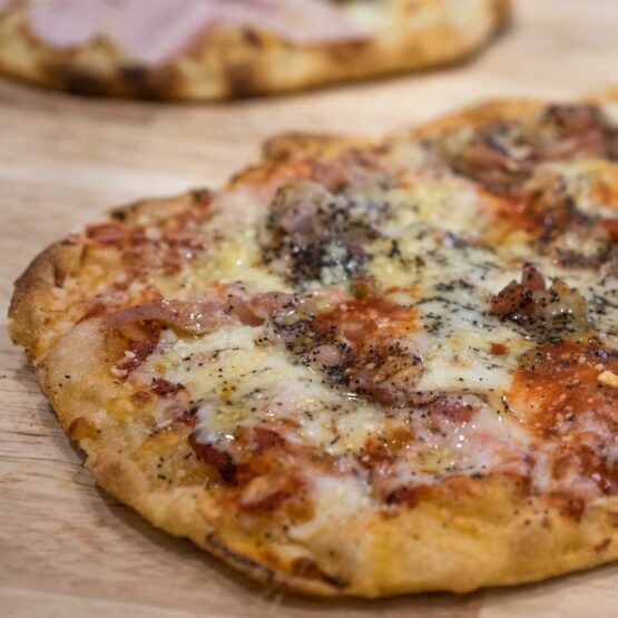 pinsa meatballs roman pizza